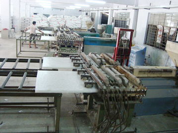 東莞市耐力塑膠鞋材五金制品 專(zhuān)注裁斷板領(lǐng)域的產(chǎn)品與應(yīng)用